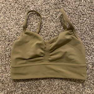 Lululemon Army Green Women's Sports Bra size 4 great condition